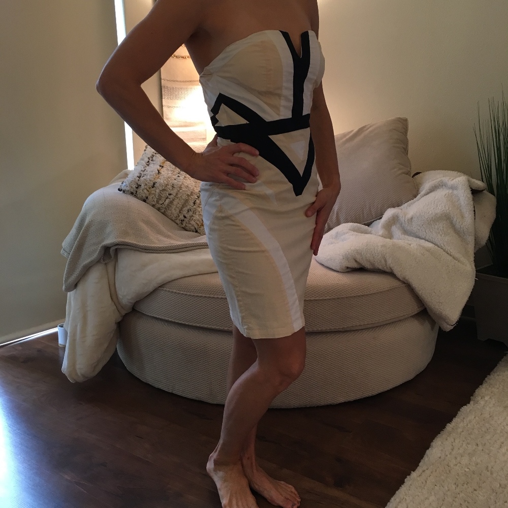 Strapless beige/black/white cocktail dress SMALL